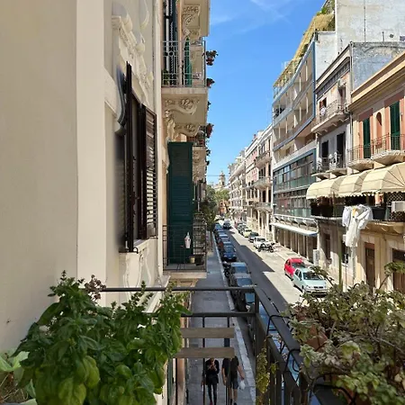 Primopiano Centro Apartamento Bari